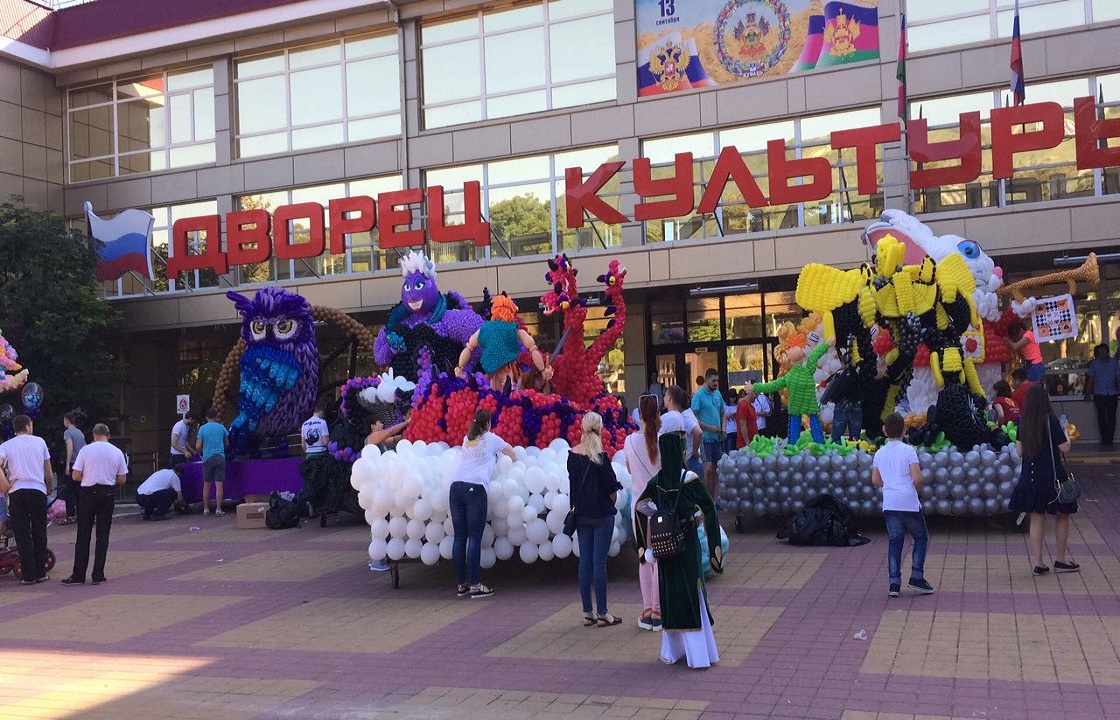 Геленджик принял карнавал в честь начала курортного сезона