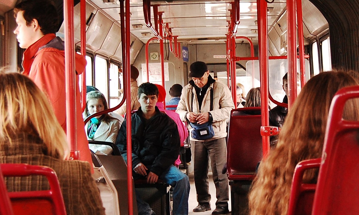 Тысячи ростовчан подписали петицию против повышения стоимости проезда