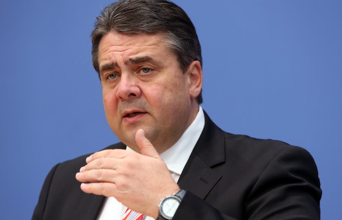 Глава МИД Германии предложил прекратить споры о Крыме