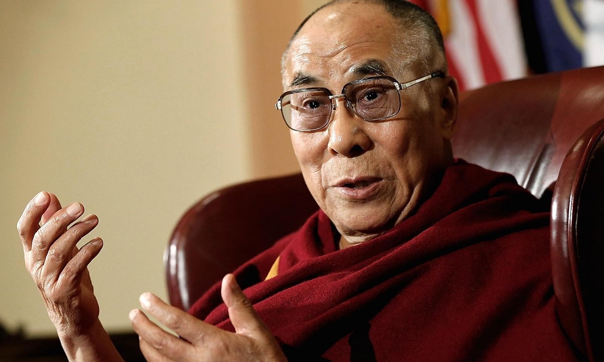 Далай-лама молится о поездке в Калмыкию, но пока ее не планирует
