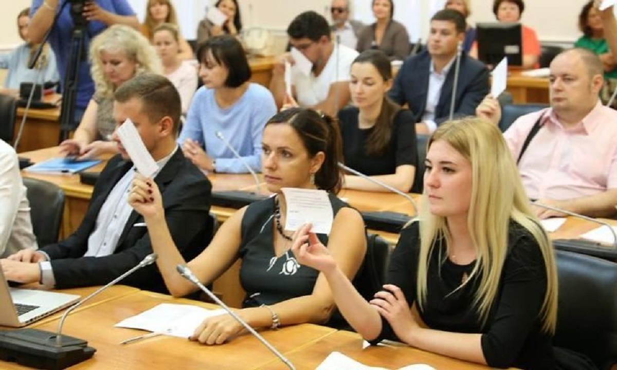 Меньше депутатов – лучше, решили волгоградцы