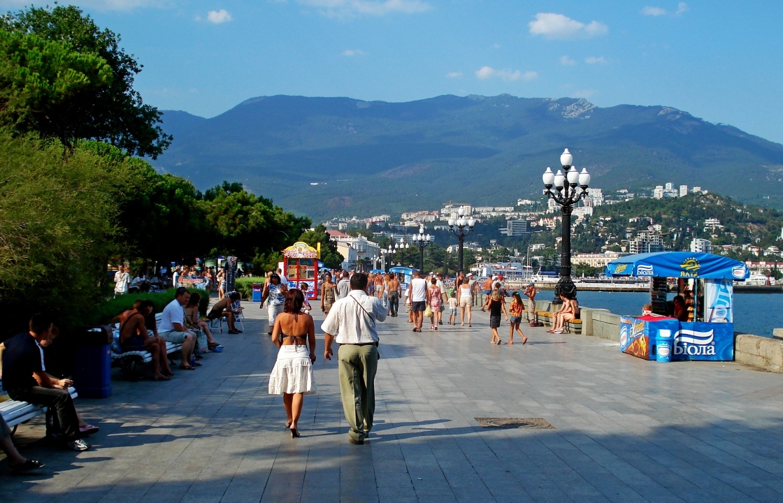 Власти Крыма освободят часть туристов от курортного сбора