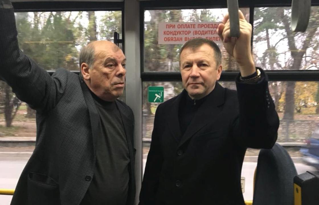 Крымские министры добирались на работу на общественном транспорте