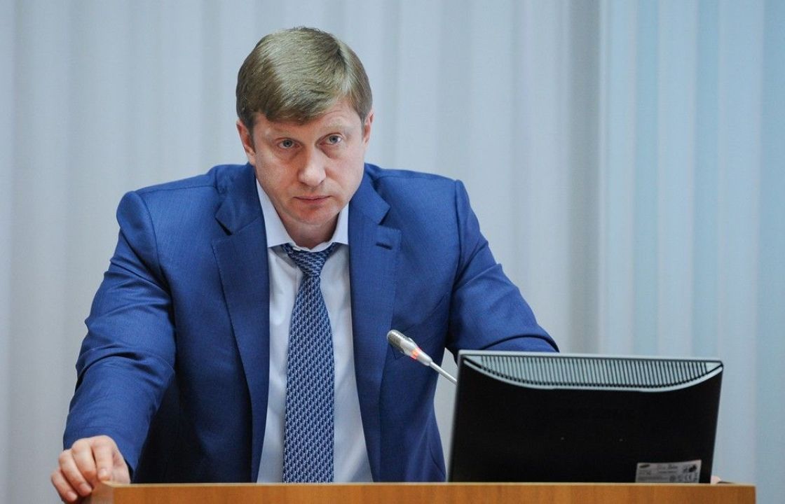 Арестован бывший глава Минстроя Ставрополья
