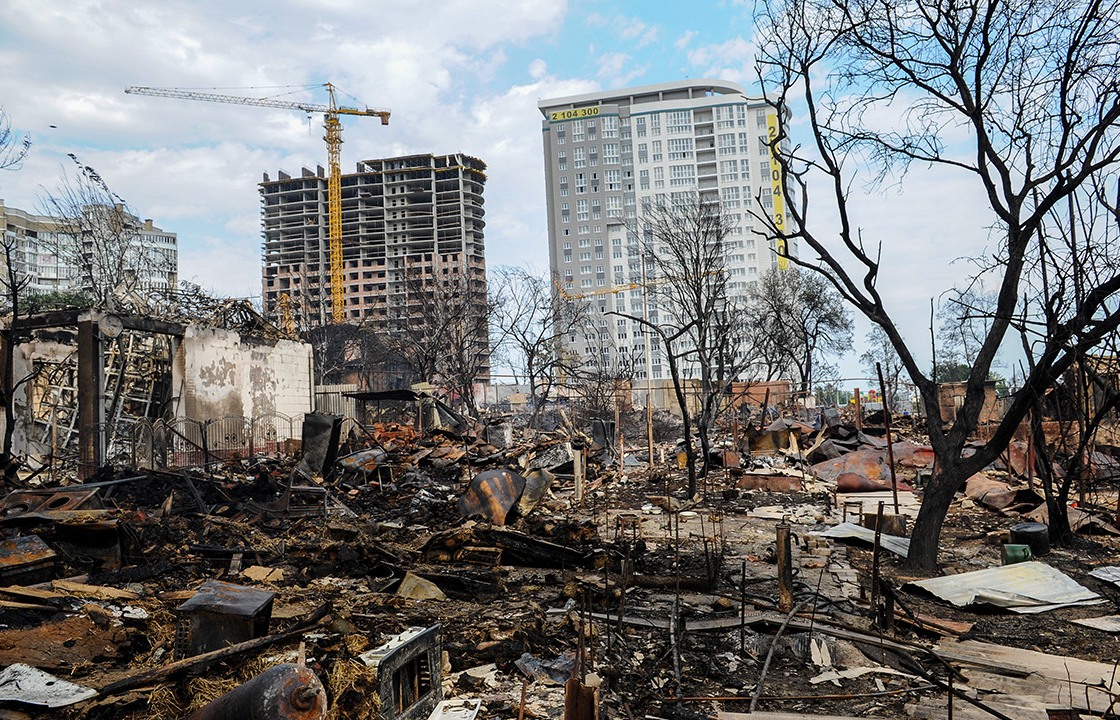 В Ростове на месте сгоревших домов хотят построить театр кукол и детсад