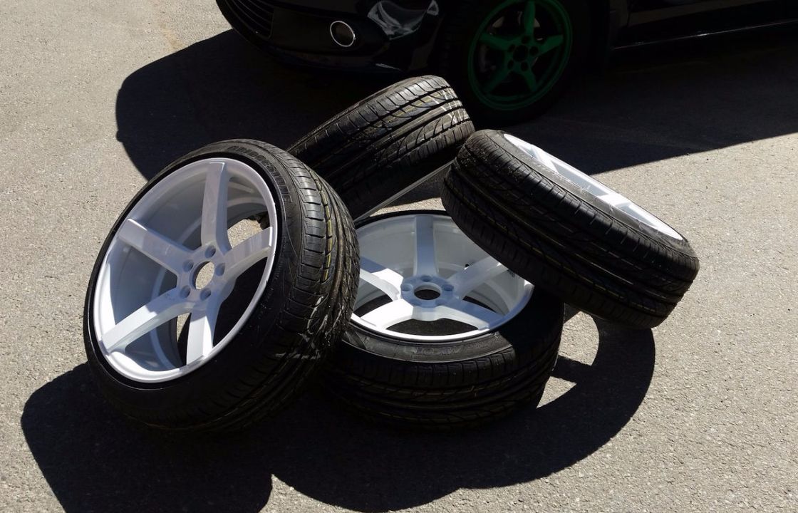 Севастопольским подросткам грозит пять лет за кражу колес