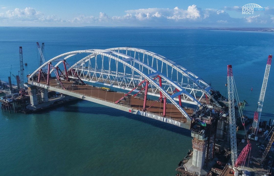 Участников стройки Крымского моста наградили премией