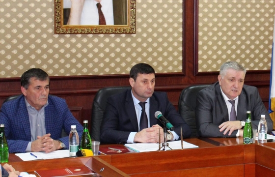 Врио вице-премьера Дагестана остался без работы на время следствия