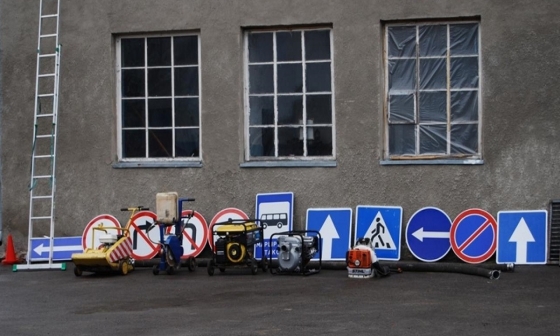 Мотоциклист-рецидивист демонтировал семь дорожных знаков в Ростовской области