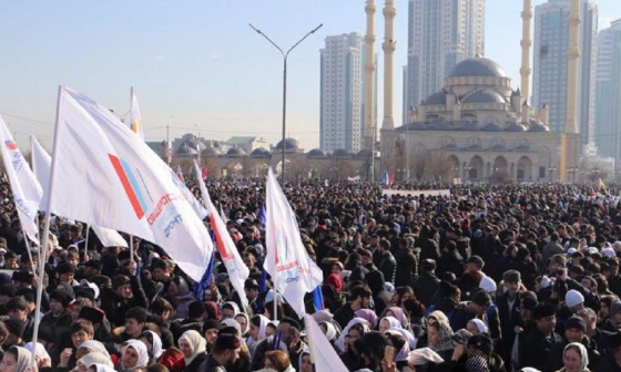 170 тысяч человек пришли на митинг «Россия в моем сердце!» в Грозном