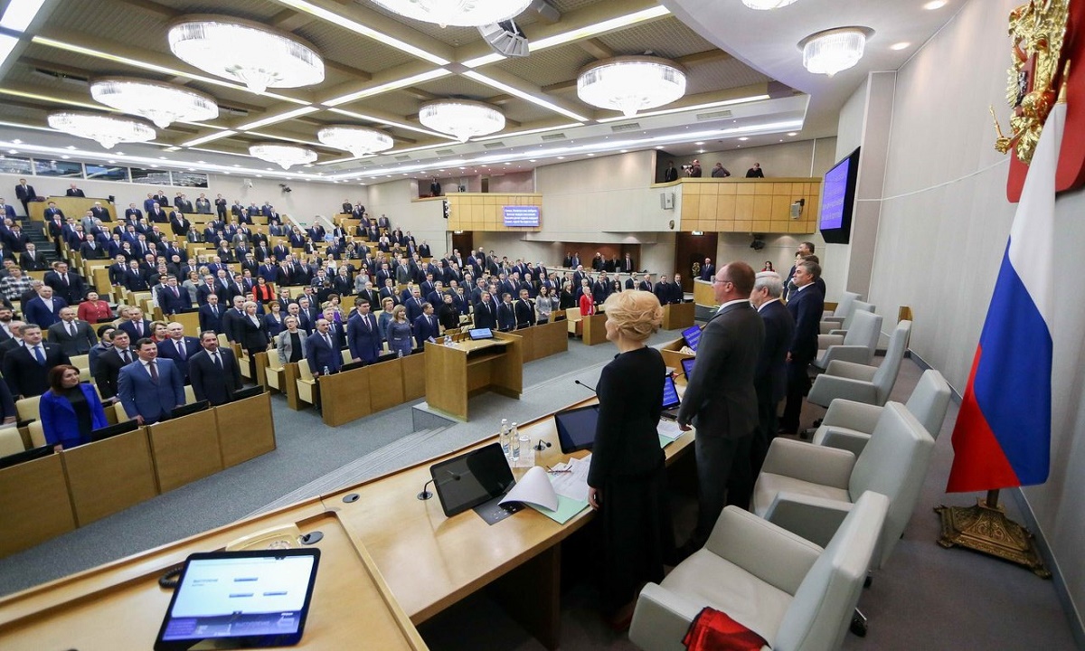 Депутатов Госдумы в Волгограде послали в библиотеку и планетарий