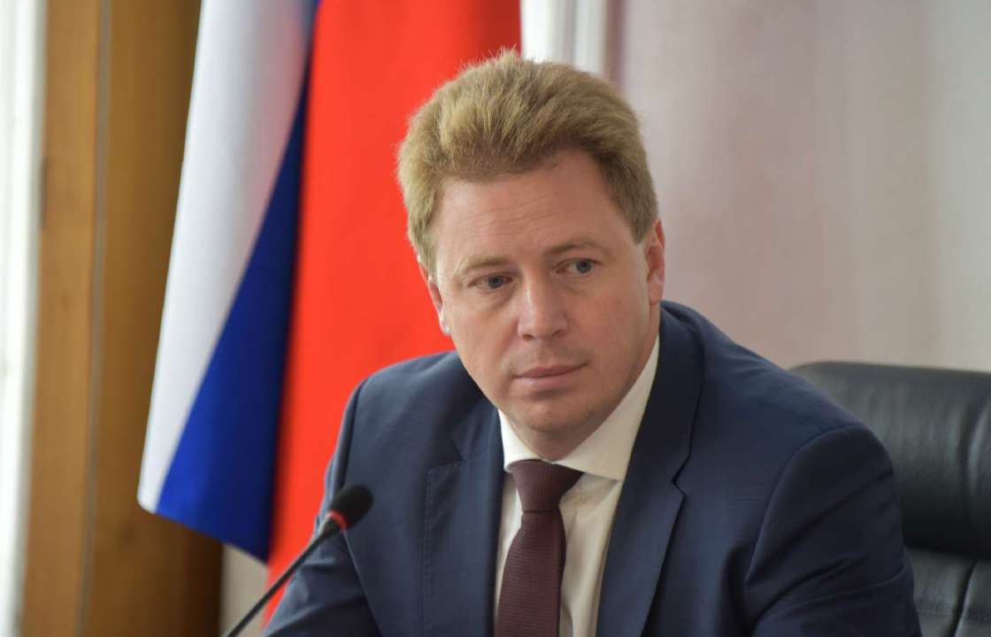 Овсянников попросил прокурора Севастополя «не лезть в чужой дом»