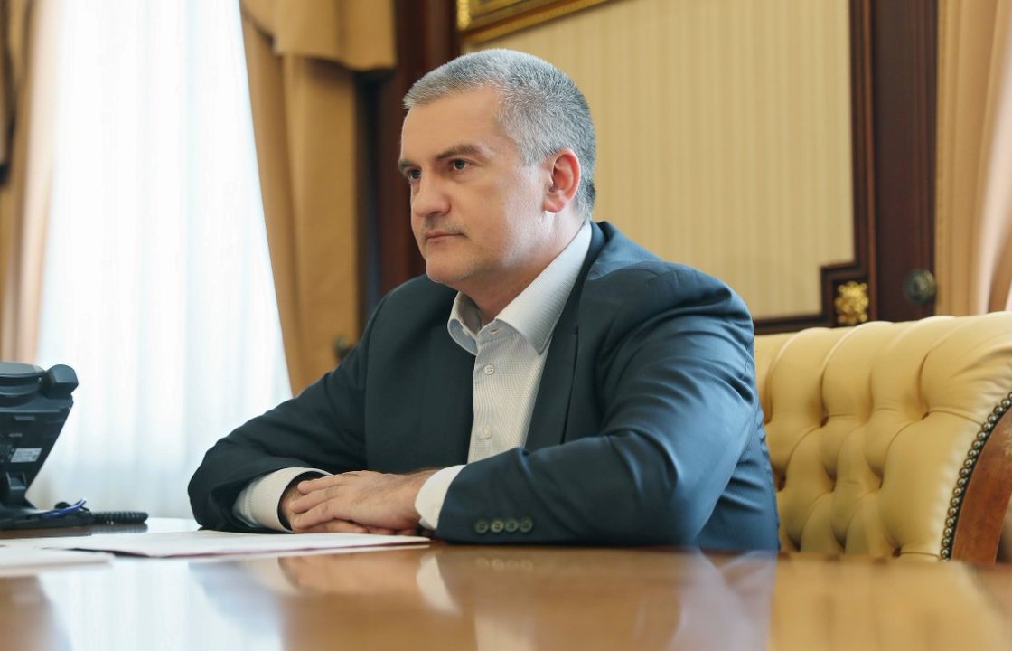 Аксенов пообещал уволить крымских чиновников, призывающих не идти на выборы