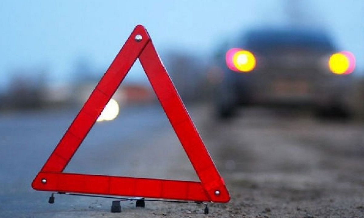 Пять пассажиров пострадали при опрокидывании маршрутки в Астрахани