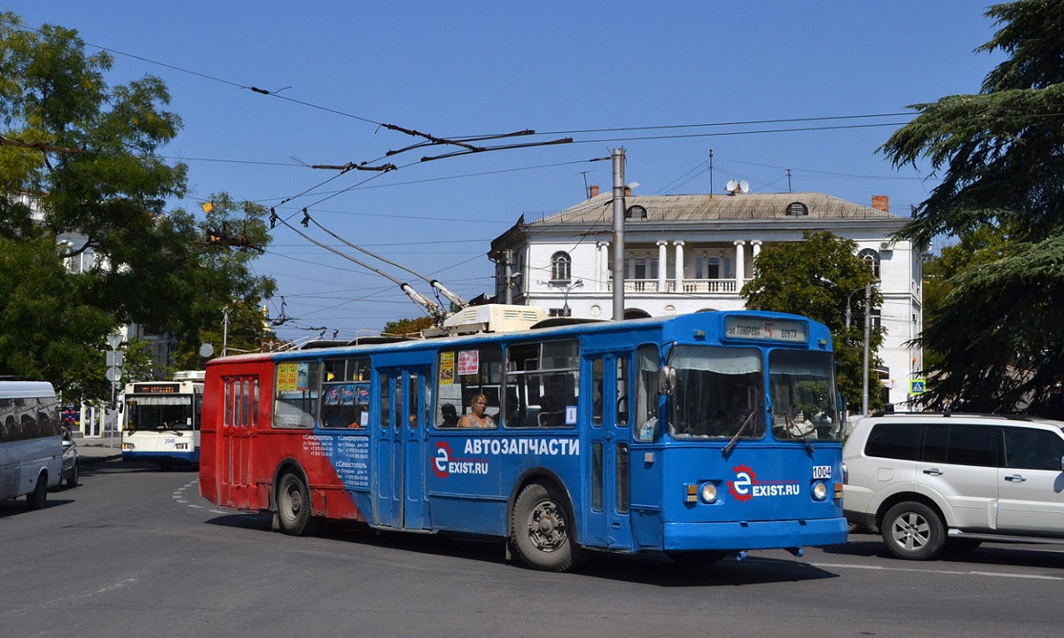 Проезд в троллейбусах и автобусах Севастополя подорожает с понедельника