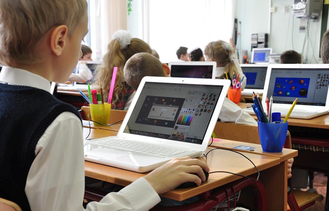 В Дагестане 1,3 тысячи школ обеспечили интернетом
