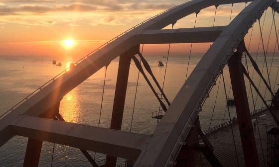Официально: Крымский мост откроют на рассвете 16 мая. Подробности