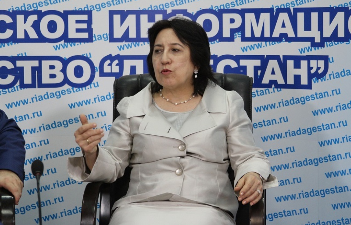 Министр образования Дагестана предложила СМИ посещать аттестации учителей
