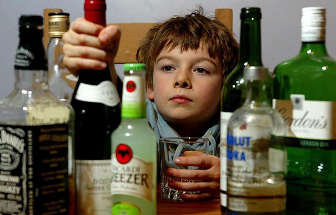 В День защиты детей в Астрахани запретили торговлю спиртным