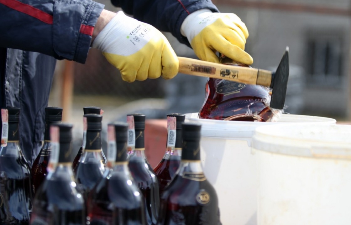 В Адыгее специалисты уничтожат 1462 бутылки алкоголя без маркировки