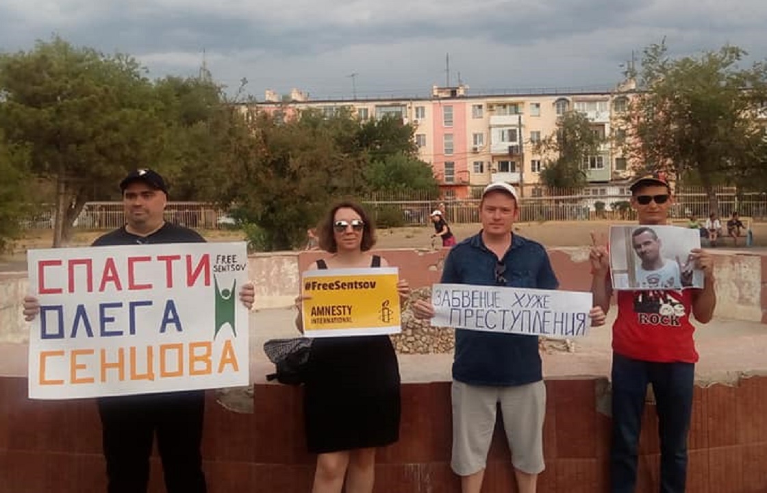 Акция в поддержку украинского режиссера Олега Сенцова прошла в Астрахани