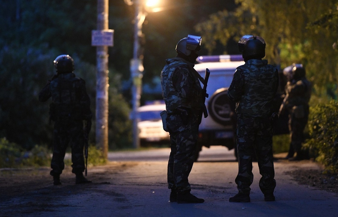 В Дагестане ищут преступников, расстрелявших экипаж ДПС. Подробности