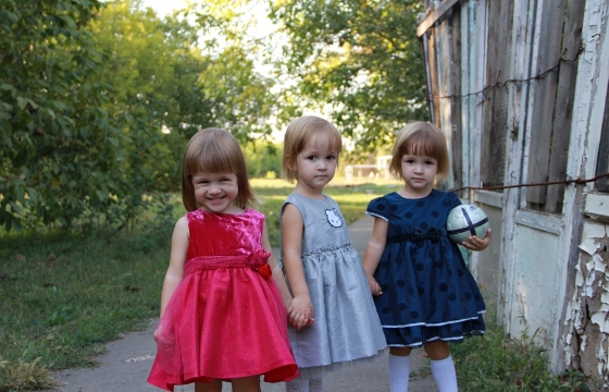 Семьи тройняшек в Ростовской области стали новоселами за бюджетный счет