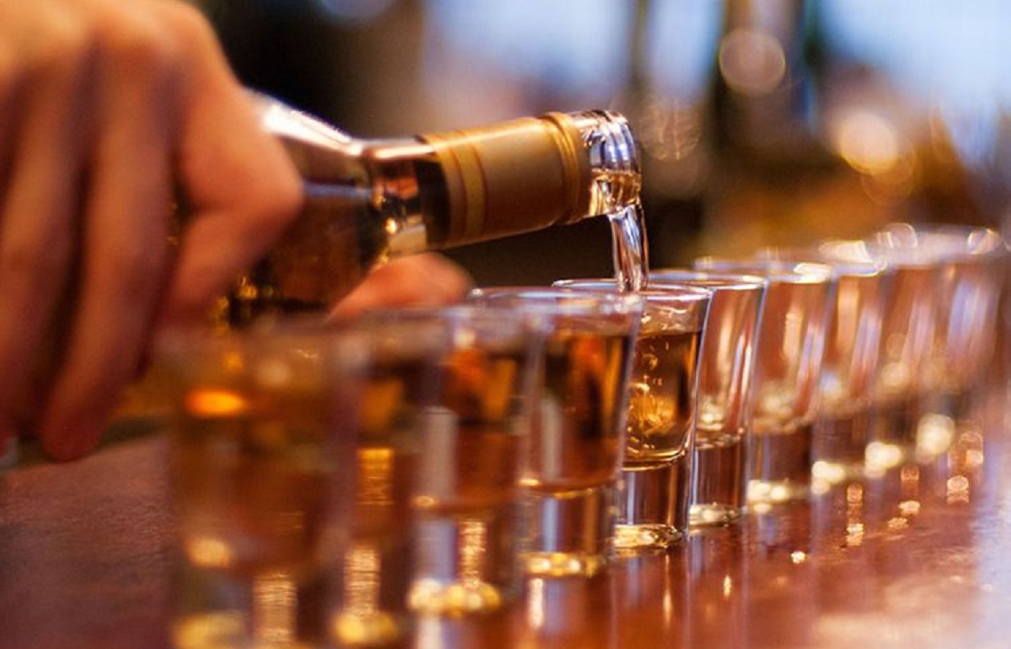 Росстат: в ЮФО алкоголем стали травиться меньше, а в СКФО чаще
