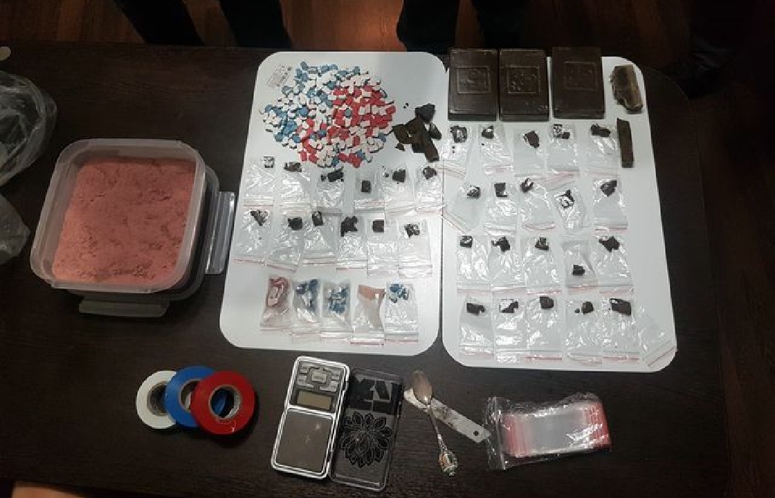 Житель Краснодара получил в посылке наркотики из Германии