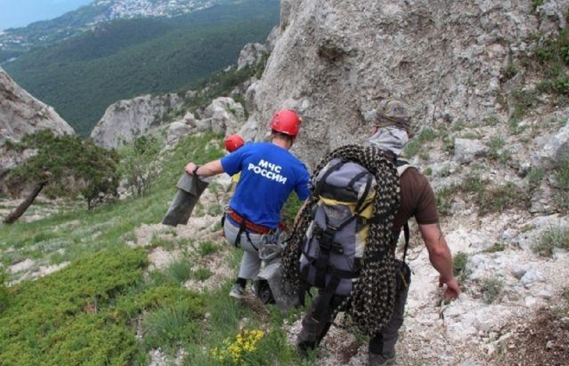 Торопился на поезд и пропал: мужчину 60 лет ищут в горах Сочи