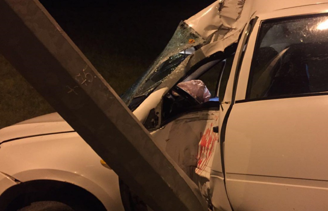18-летний водитель и пассажир погибли в ДТП со столбом в Адыгее
