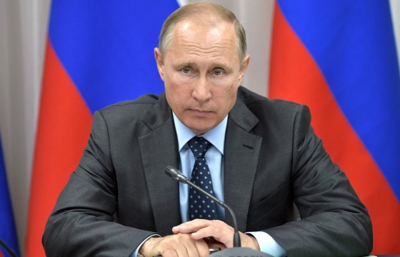 Владимир Путин получает информацию о событиях в Сунженском районе