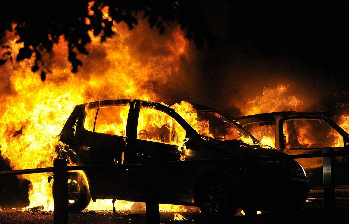 Огненная месть: под Волгоградом сожгли машину замначальника отдела полиции