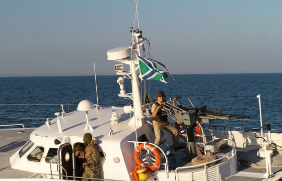 Российских пограничников обвинили в провокации в Азовском море – фото, видео