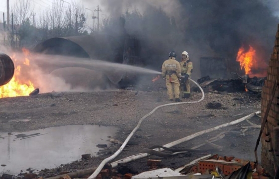 В Чечне взорвалась и сгорела автозаправка. Фото и видео