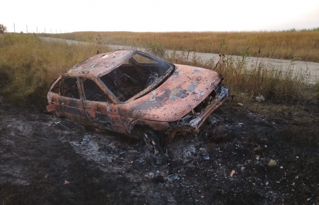 Жительница Ставрополя уничтожила автомобиль и солгала полицейским о его угоне