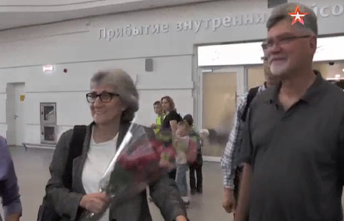 Делегация американцев приехала наблюдать настоящую жизнь в Крыму. Видео