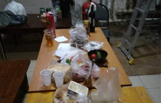 Донские коммунисты обвинили членов избиркома в пьянке на выборах. Фото