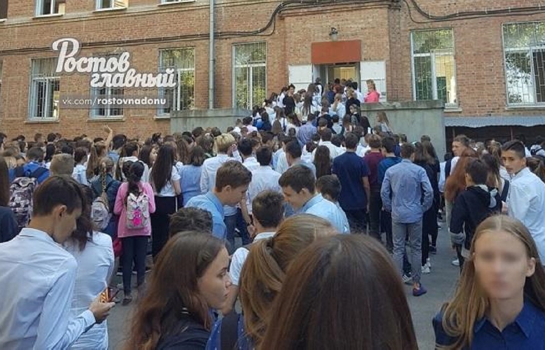 Хулиган в ростовской школе распылил газ
