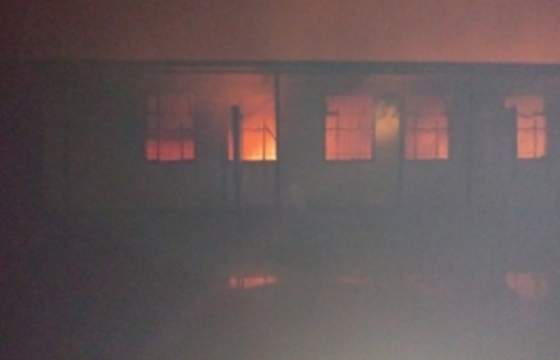 Пять часов ушло на тушение сгоревшего рынка в Ахтубинске