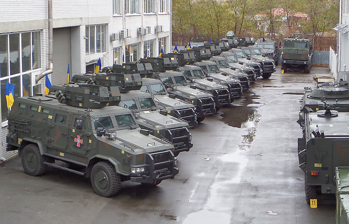 СМИ: Украина нарастила большинство родов войск в районе Азовского моря