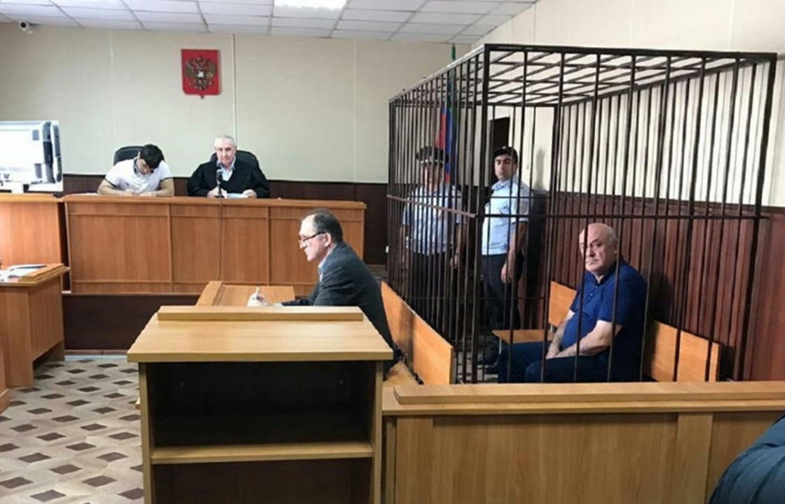 Адвокат дагестанского депутата и брата экс-главы республики пытается освободить его из-под ареста