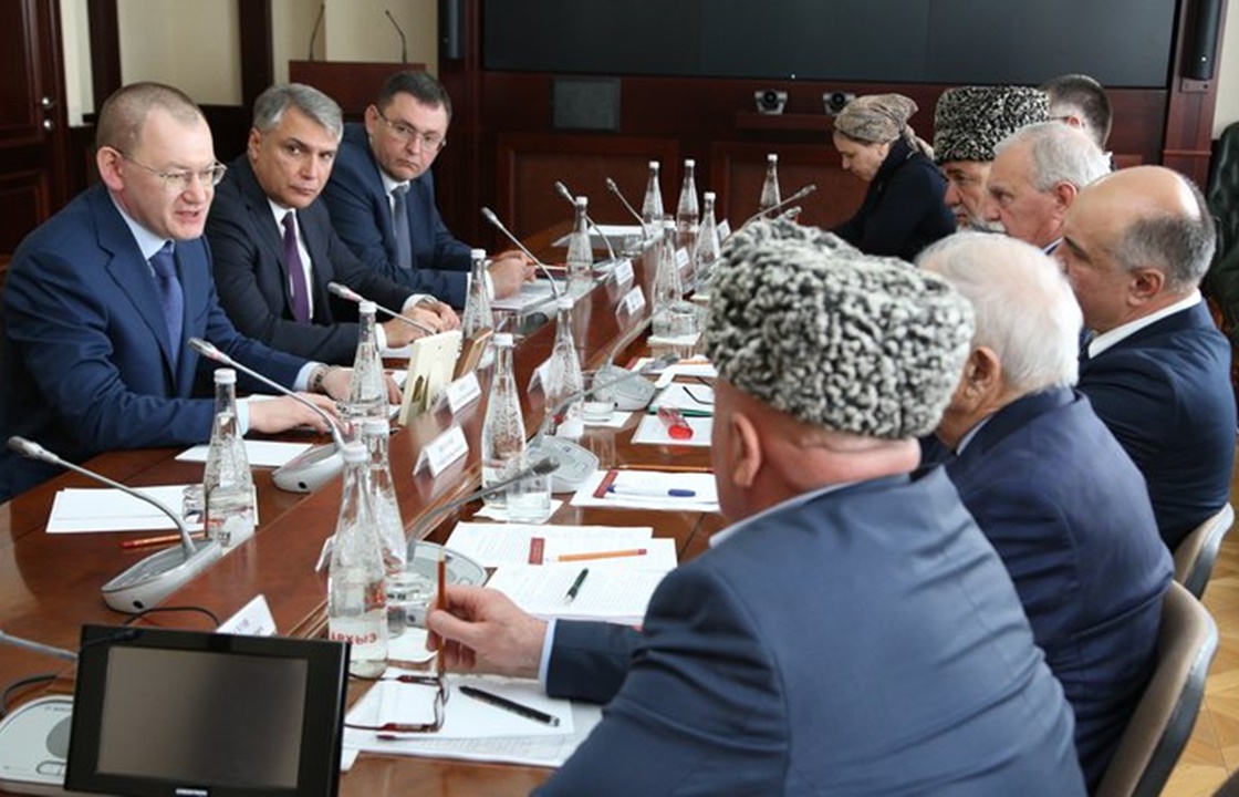Ингушские общественники рассказали про проблемы республики на личной встрече с Матовниковым