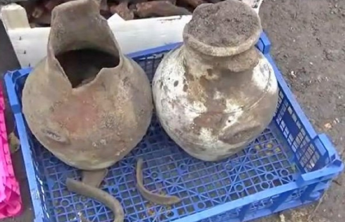 Туалет возрастом 600 лет нашли в центре Азова. Видео