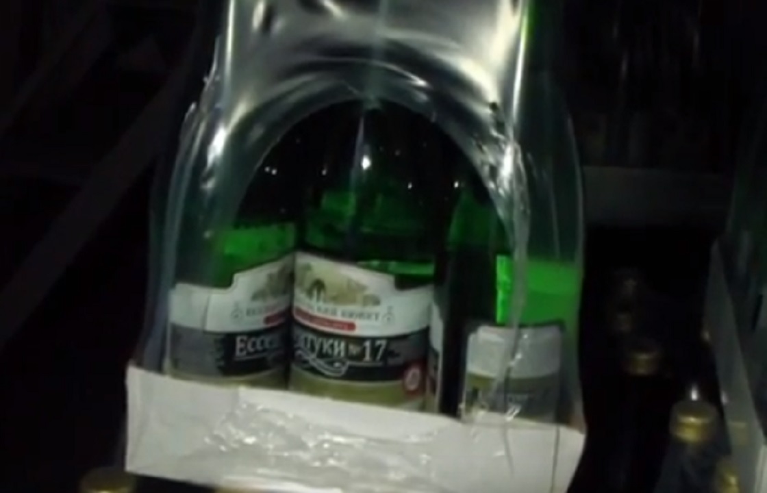 В российских магазинах продаются миллионы бутылок поддельных «Ессентуками 17». Видео