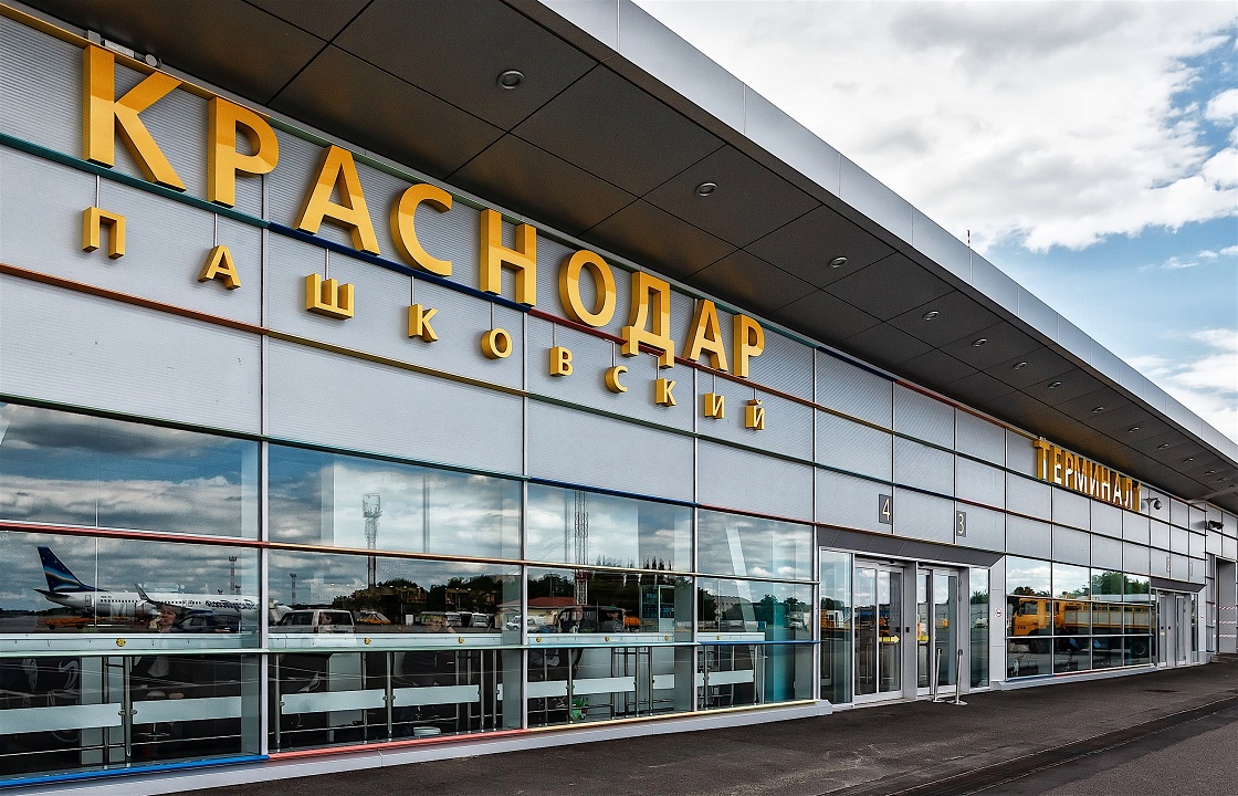 Порядка десяти рейсов задержано в аэропорту Краснодара из-за тумана