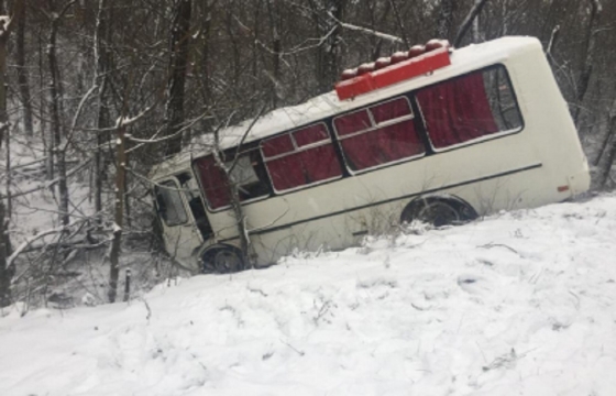 Шесть человек пострадали в ДТП с пассажирским автобусом под Краснодаром. Фото