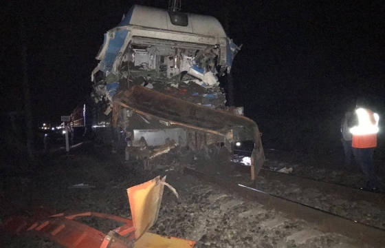 Авторов ролика с места столкновения поезда и грузовика на Кубани уволили из РЖД – медиа. Видео