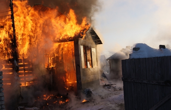 Бабушка и двое малышей сгорели в Волгоградской области. Подробности