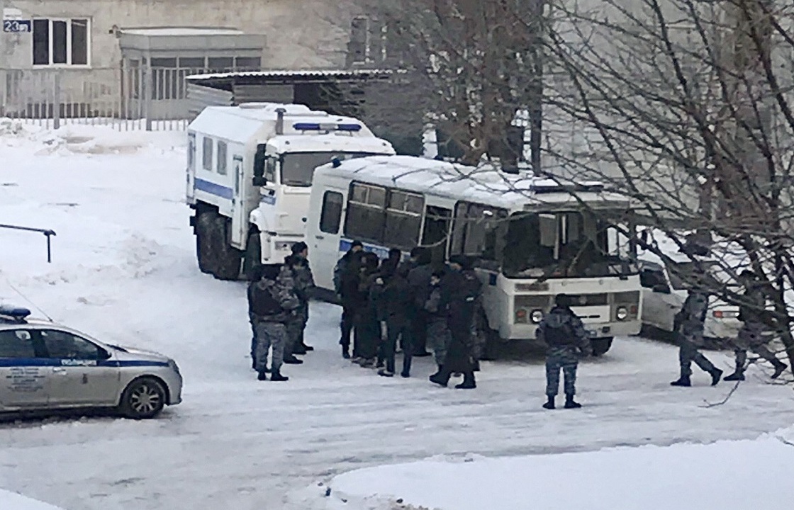 Десятки жителей Ингушетии и Чечни задержаны в одном из общежитий Москвы